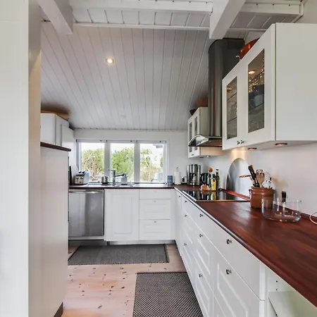 Dom wakacyjny Bisera - 150m From The Sea By Interhome *